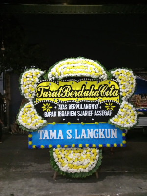 Papan Bunga Duka di Tikala Kumaraka